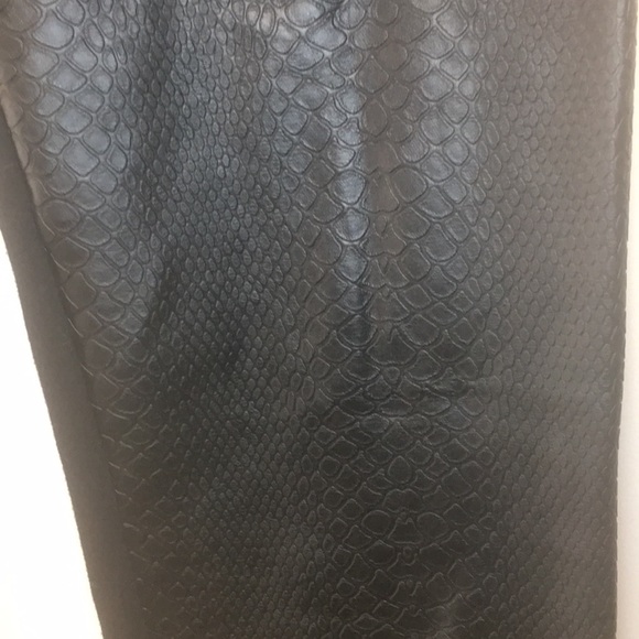 DKNYC faux leather /cotton leggings - Picture 3 of 10
